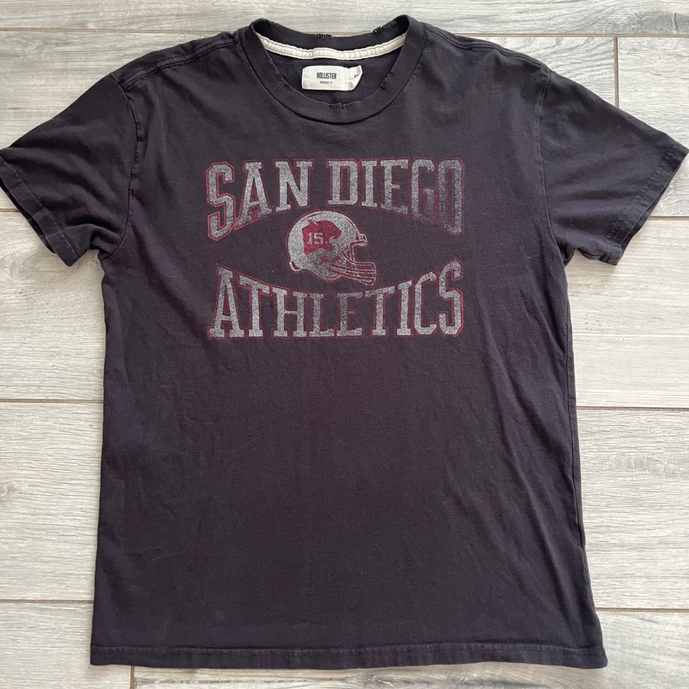 Hollister T-shirt
